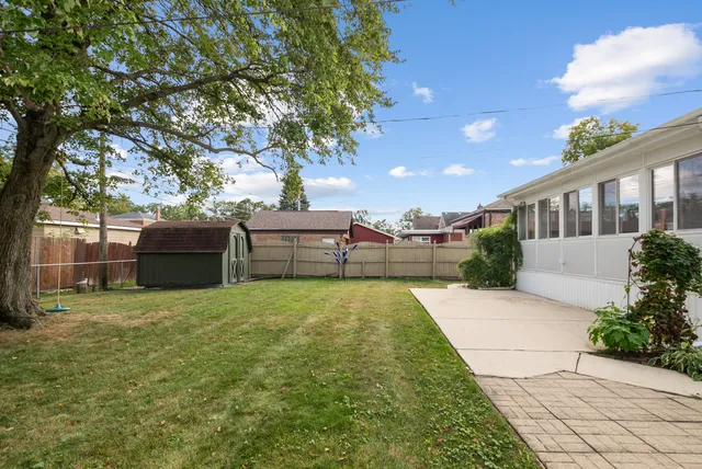 $399,900 | 10041 South St Louis Avenue, Evergreen Park, IL 60805