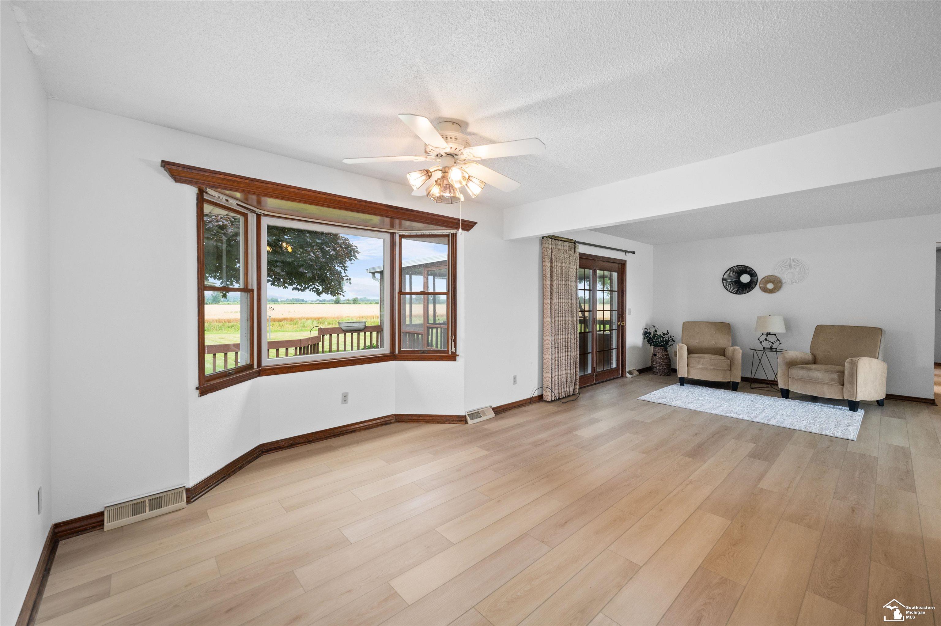 1006 East Temperance Road Temperance, MI 48182 - Photo 10 of 47 Gallery Image 10