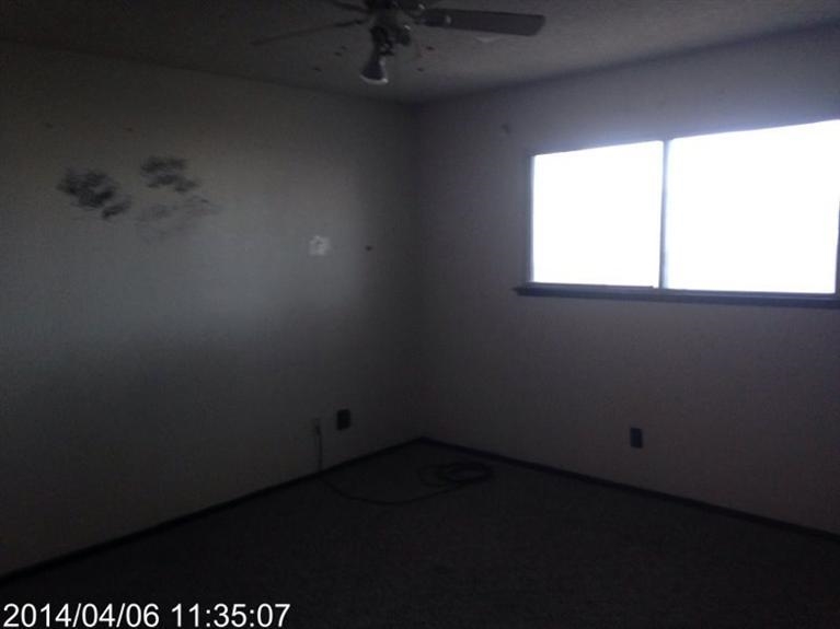 241 Maple Court Madera, CA 93637 - Photo 7 of 10 Gallery Image 7