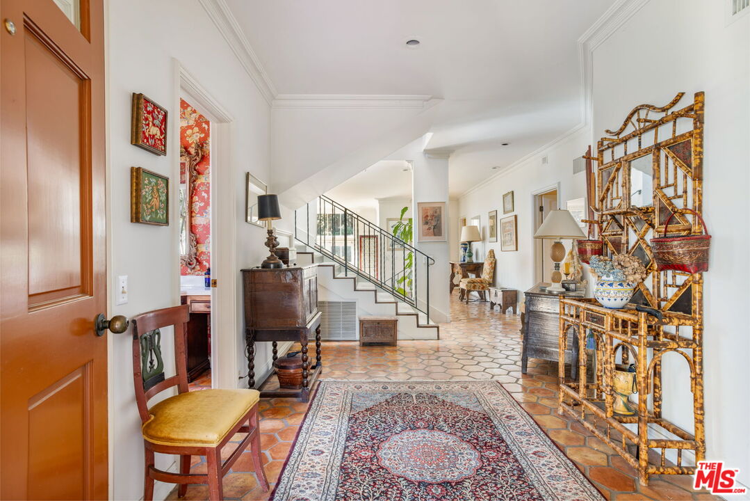 1114 Schuyler Road Beverly Hills, CA 90210 - Photo 11 of 28