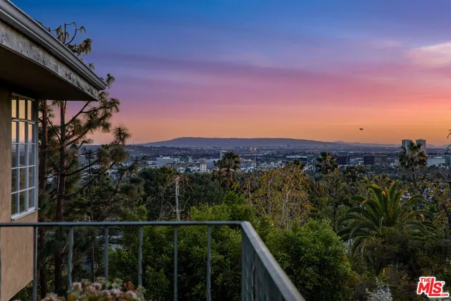 $5,750,000 | 1114 Schuyler Road, Beverly Hills, CA 90210