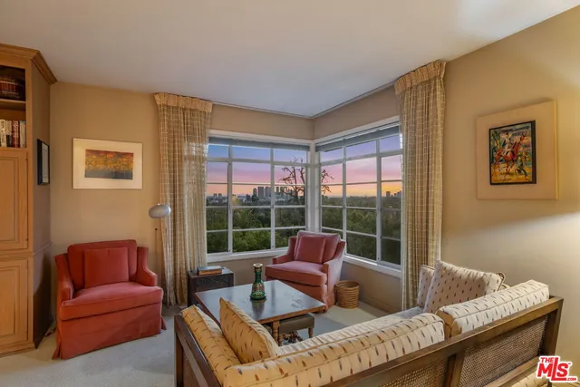 $5,750,000 | 1114 Schuyler Road, Beverly Hills, CA 90210