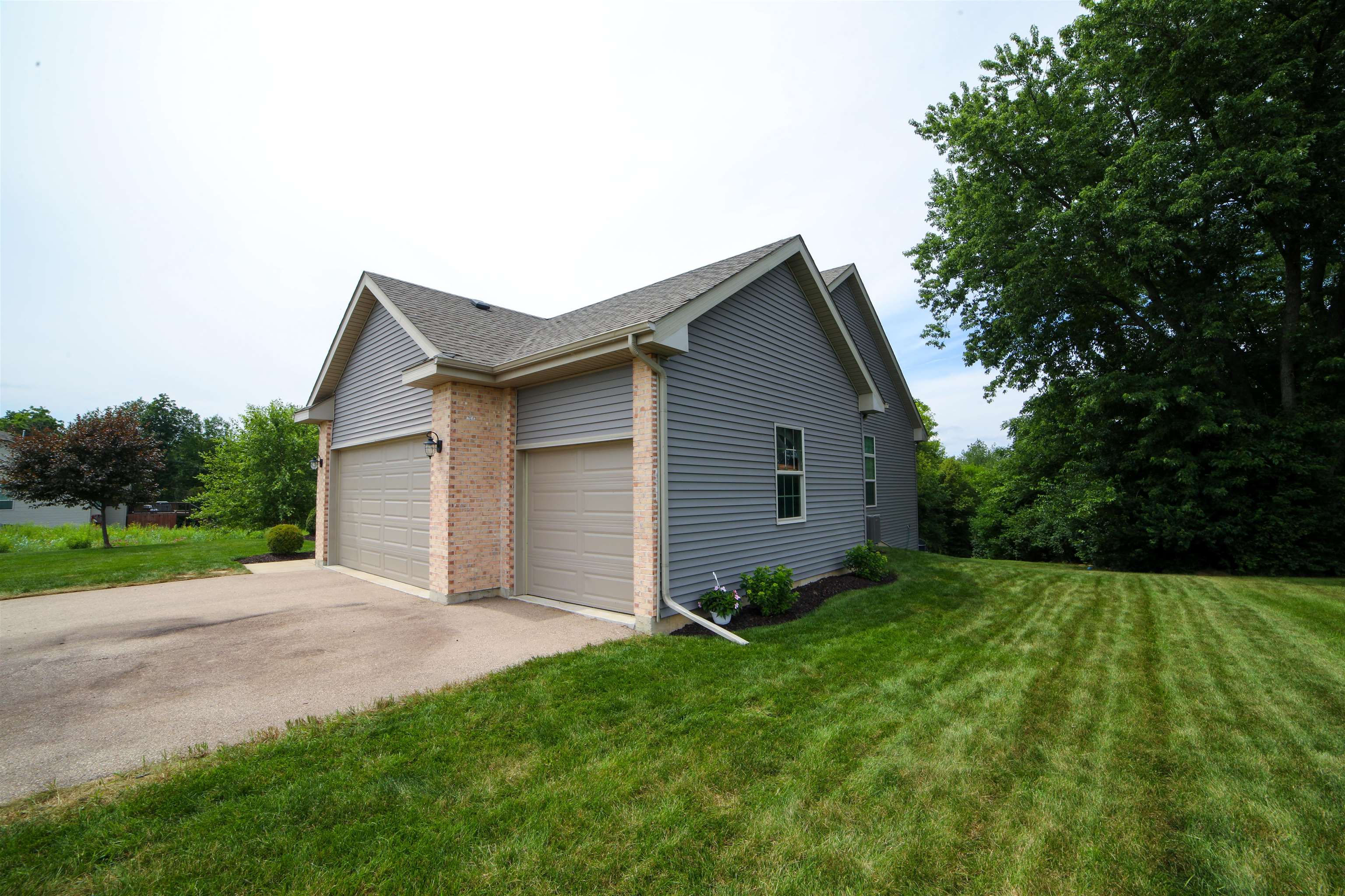 8747 North Stone Farm Road Edgerton, WI 53534 - Photo 3 of 38
