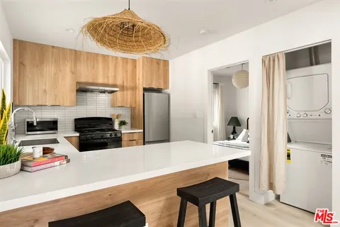 $1,499,000 | 3143 Larga Avenue, Los Angeles, CA 90039