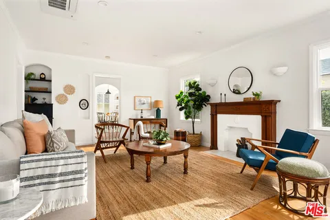 $1,499,000 | 3143 Larga Avenue, Los Angeles, CA 90039