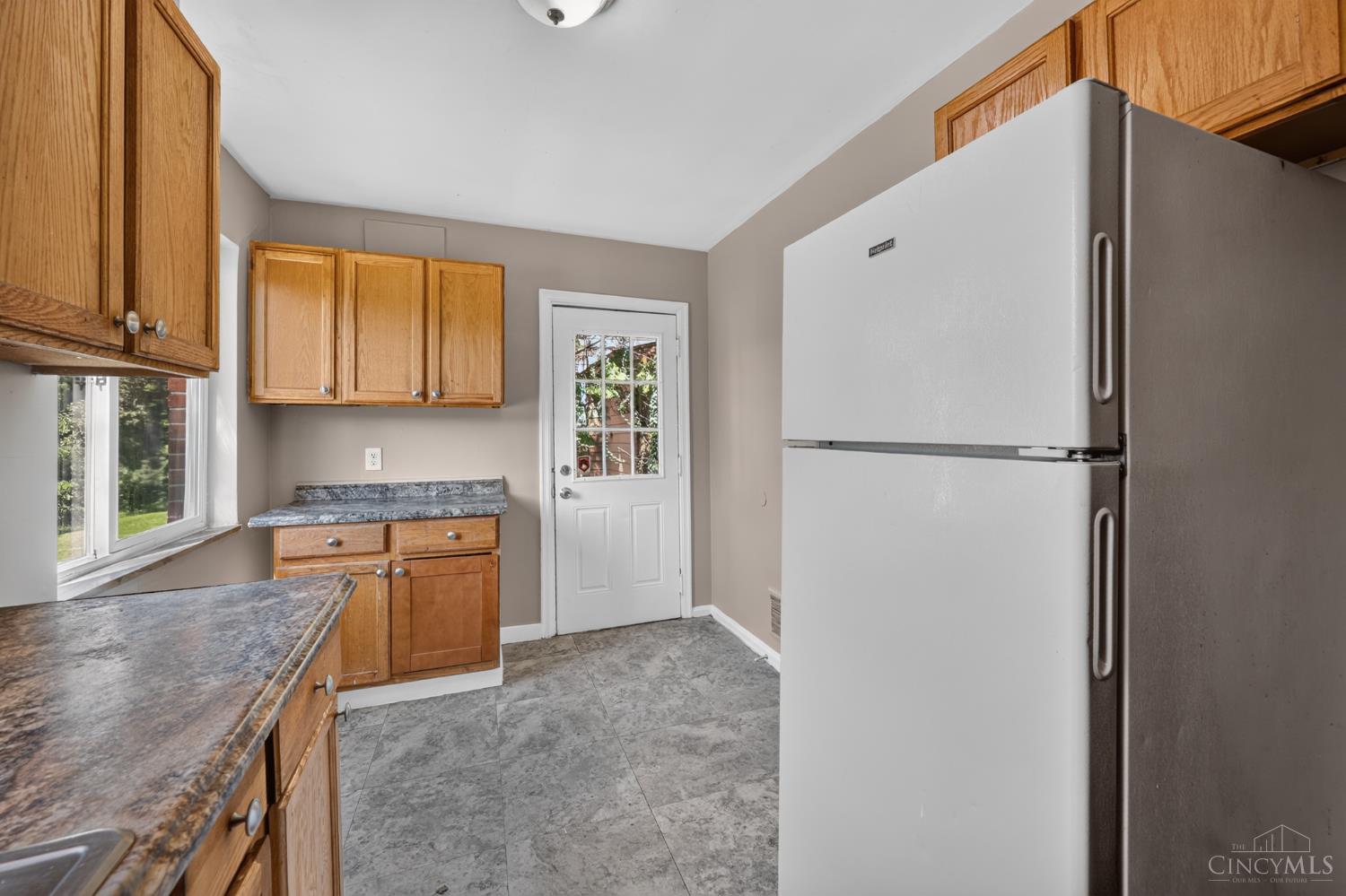 1263 West Galbraith Road Cincinnati, OH 45224 - Photo 13 of 31 Gallery Image 13