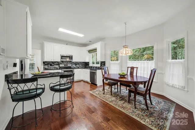 $525,000 | 5921 Mallard Grove Road, Charlotte, NC 28269