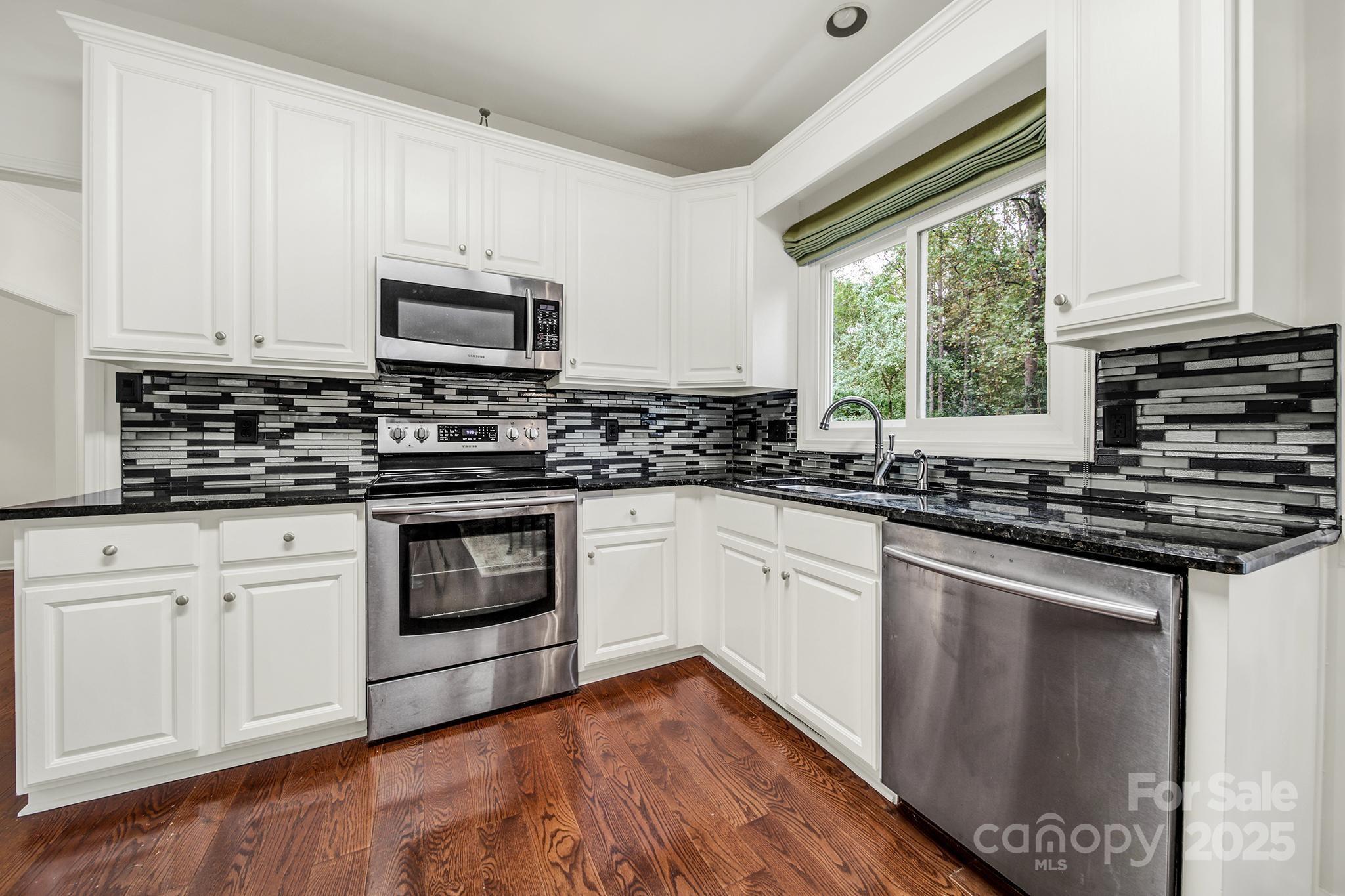 5921 Mallard Grove Road Charlotte, NC 28269 - Photo 14 of 44