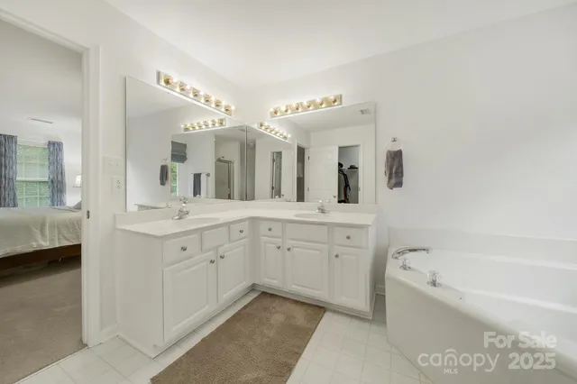 $525,000 | 5921 Mallard Grove Road, Charlotte, NC 28269