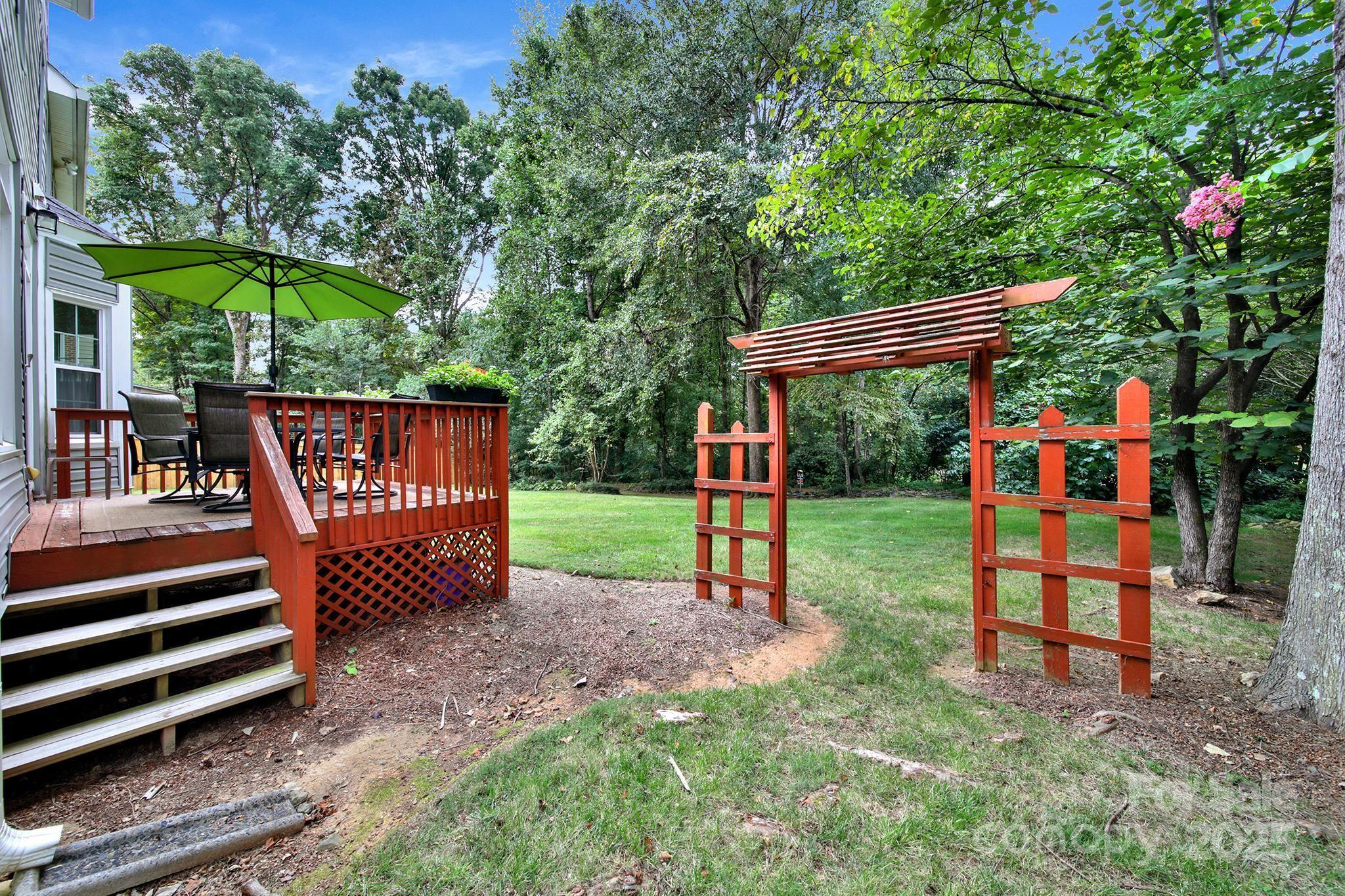 5921 Mallard Grove Road Charlotte, NC 28269 - Photo 41 of 44