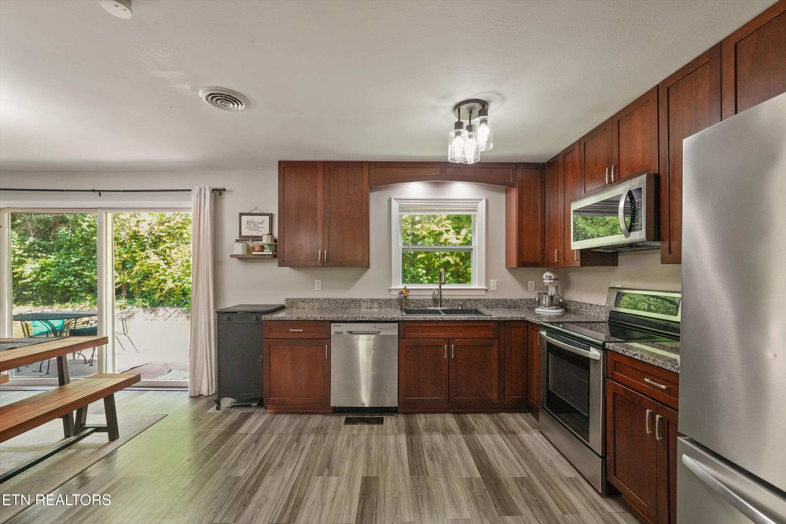 6315 Babelay Road Knoxville, TN 37924 - Photo 12 of 33 Kitchen