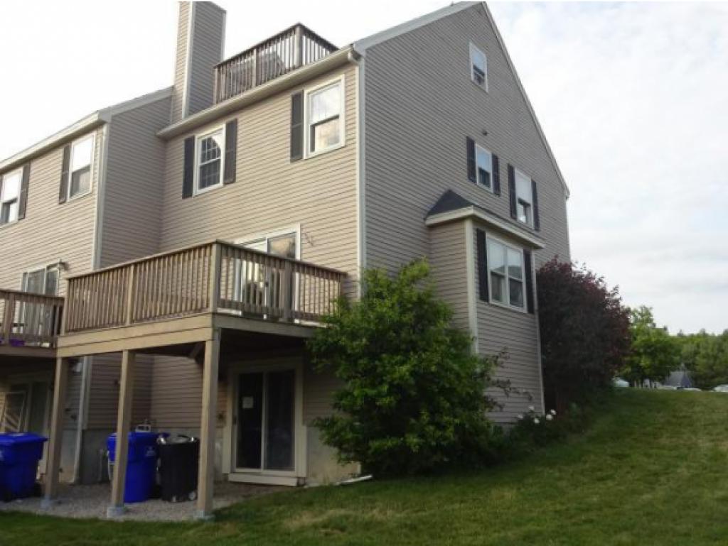 9 Riviera Road, Unit 9 Hudson, NH 03051 - Photo 2 of 21 Gallery Image 2