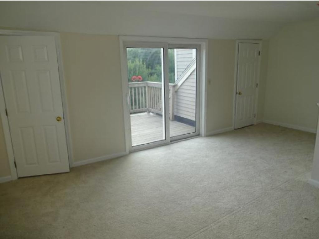 9 Riviera Road, Unit 9 Hudson, NH 03051 - Photo 14 of 21 Gallery Image 14