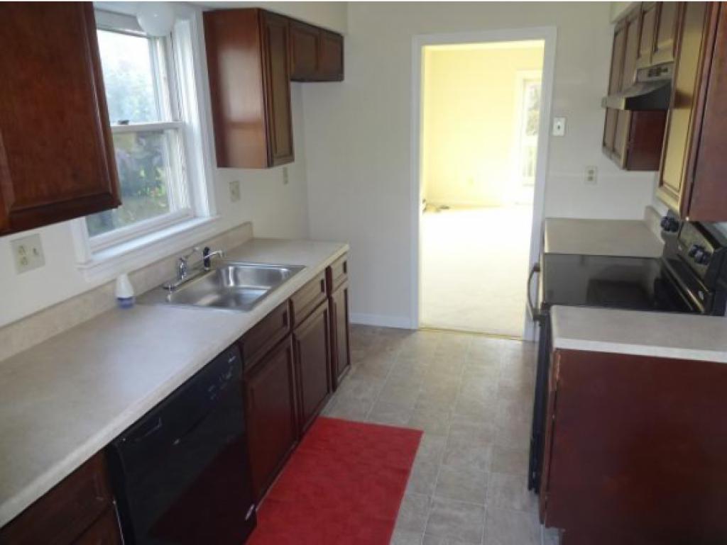 9 Riviera Road, Unit 9 Hudson, NH 03051 - Photo 6 of 21 Gallery Image 6