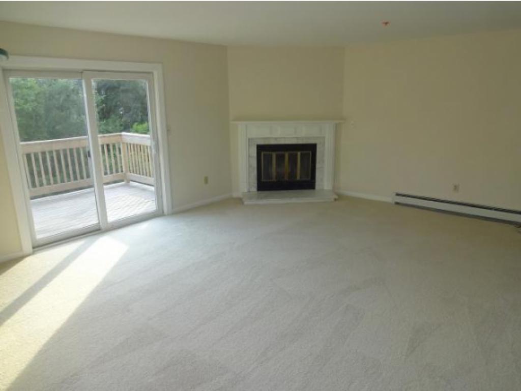 9 Riviera Road, Unit 9 Hudson, NH 03051 - Photo 9 of 21 Gallery Image 9