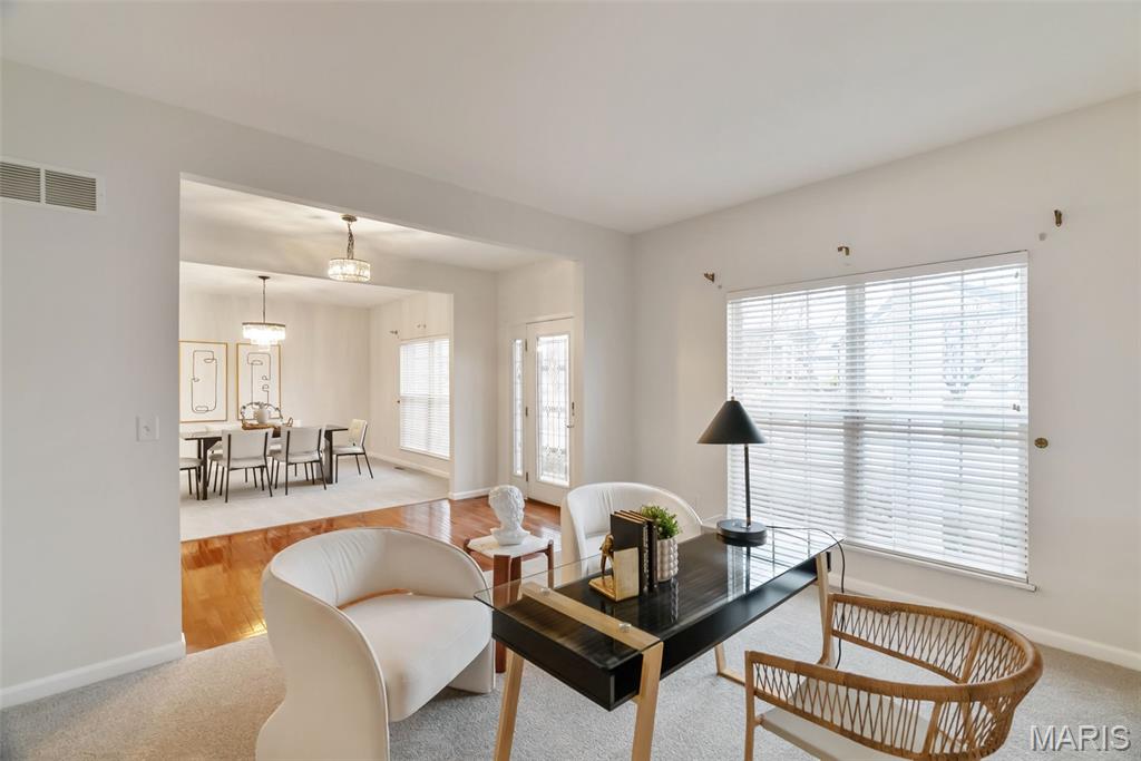 436 Olde Court Road St. Charles, MO 63303 - Photo 8 of 93