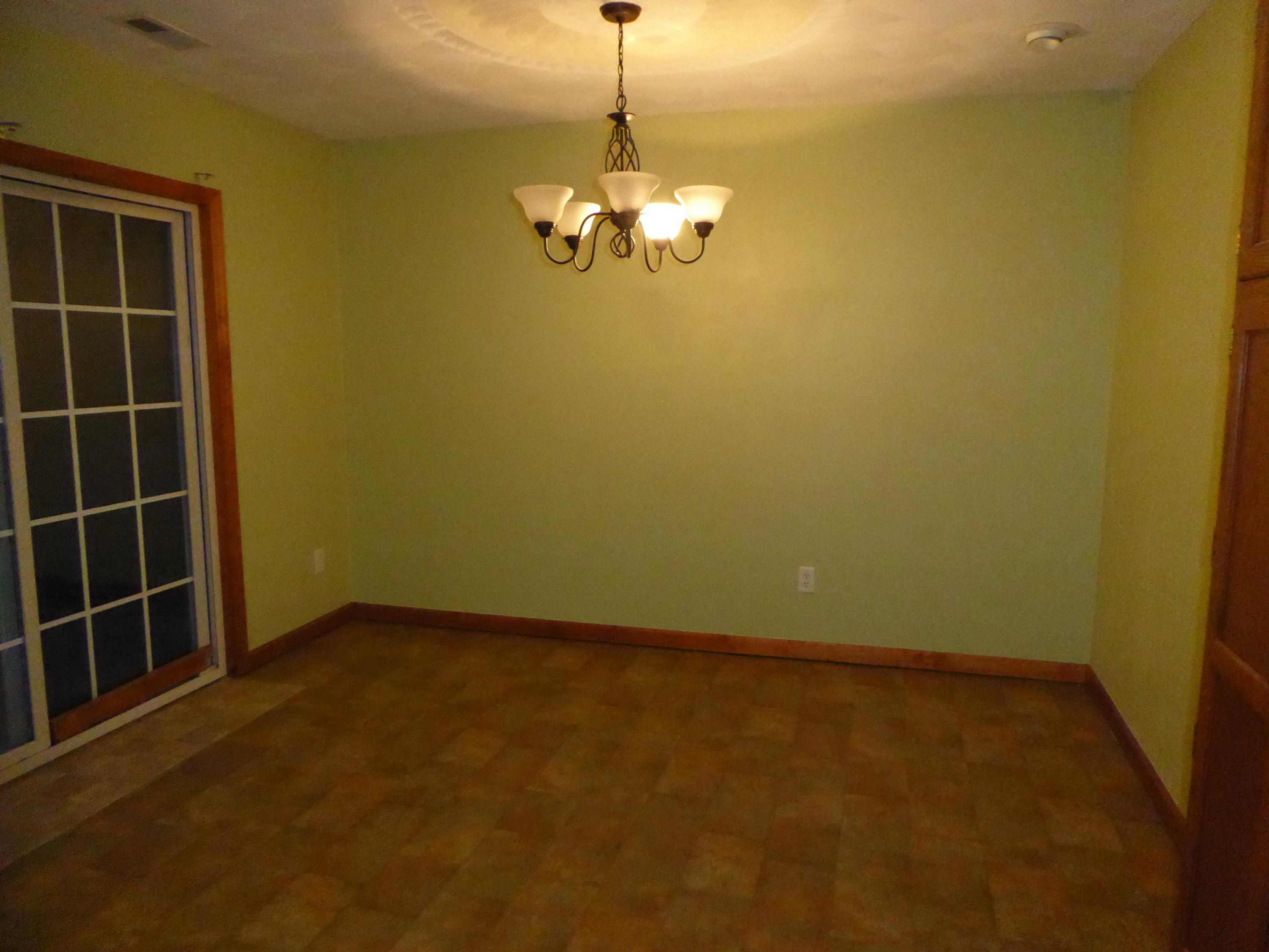 3062 Saunders Road Vinton, VA 24179 - Photo 12 of 40 a view of a room with window and cabinet