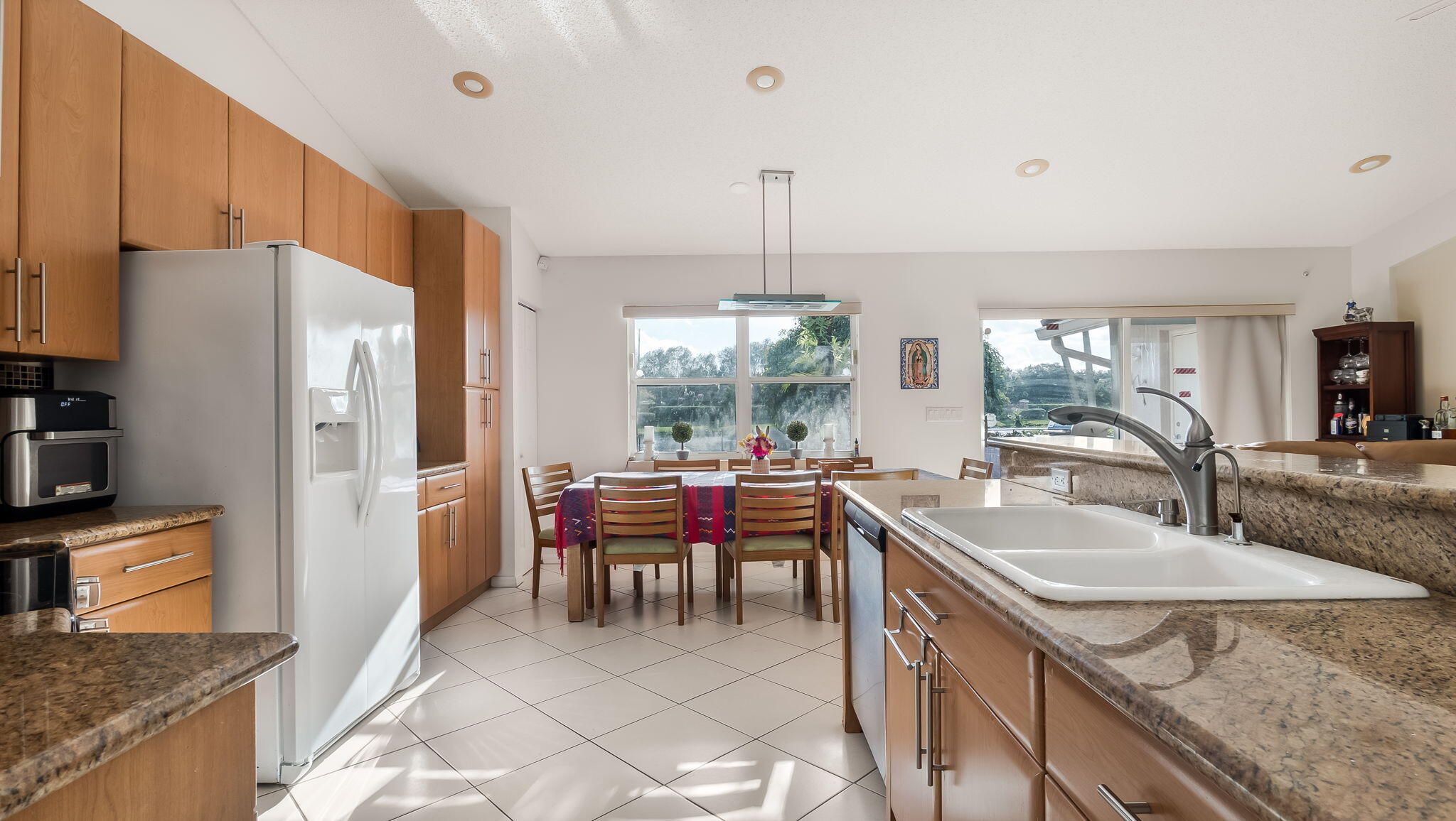 3171 Overlook Road Davie, FL 33328 - Photo 6 of 55 47-web-or-mls-DSC08166