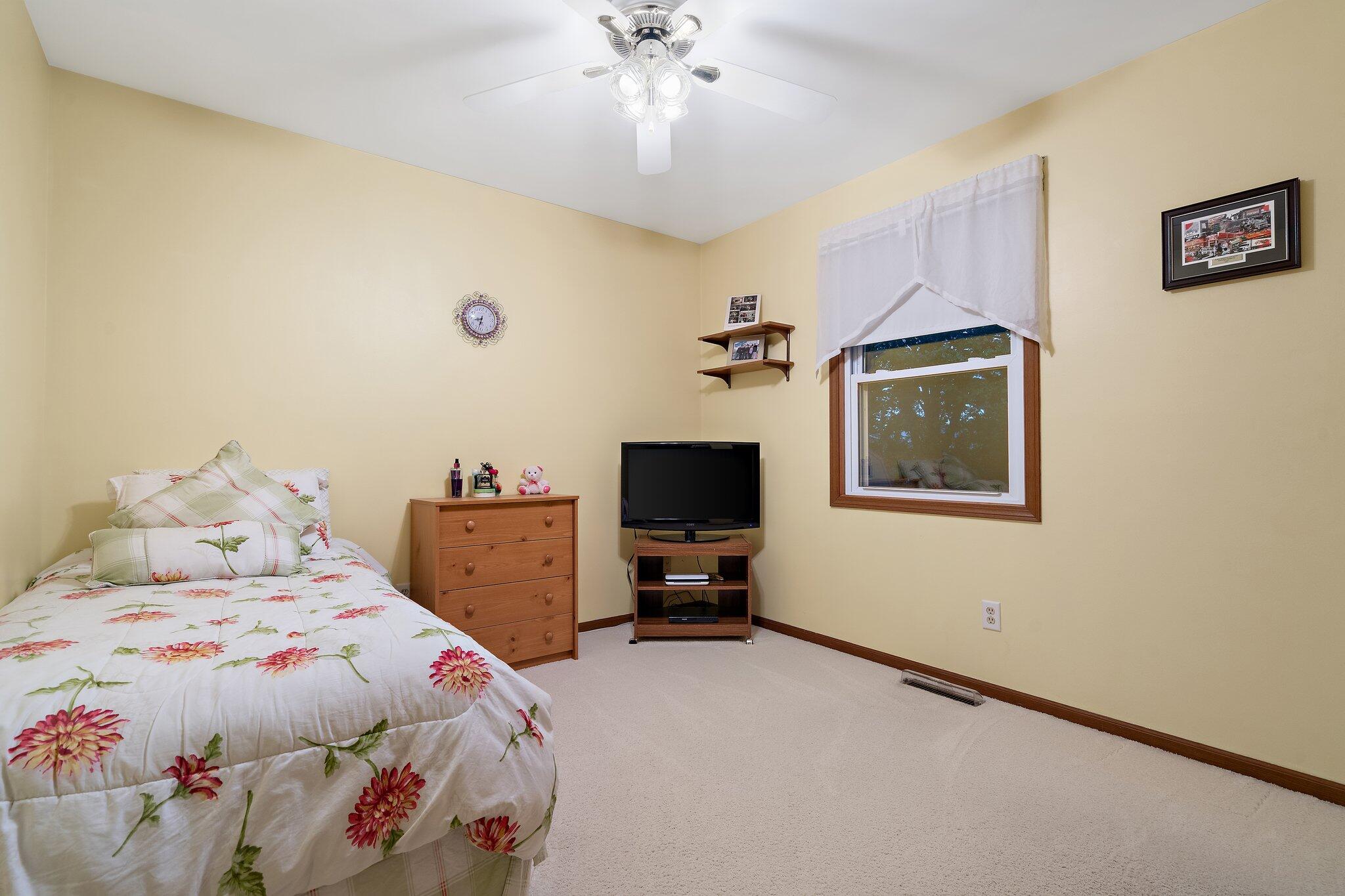 3093 Fairhaven Circle Crown Point, IN 46307 - Photo 14 of 27 2048x1365