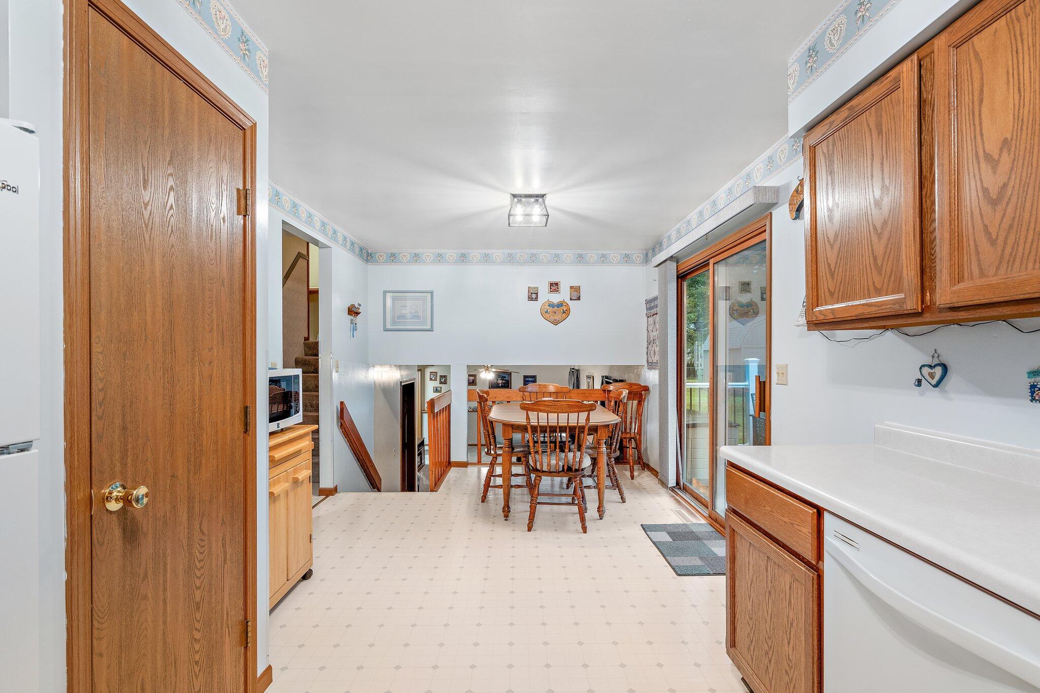 3093 Fairhaven Circle Crown Point, IN 46307 - Photo 9 of 27 2048x1365
