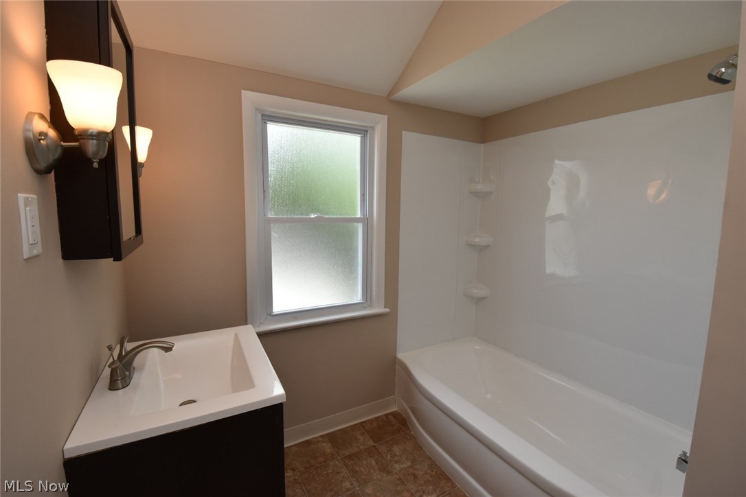 3819 Freemont Road South Euclid, OH 44121 - Photo 23 of 34
