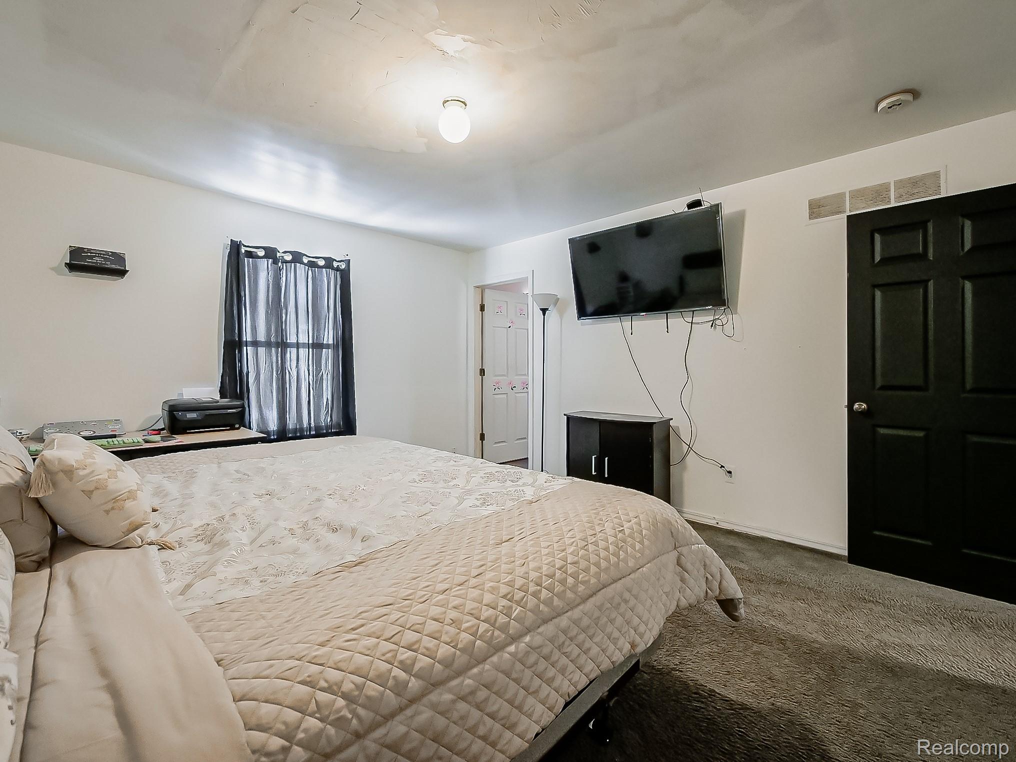 34460 Van Born Road Wayne, MI 48184 - Photo 14 of 31 Bedroom featuring carpet flooring