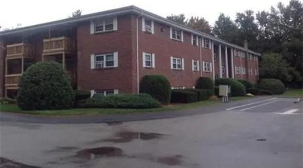 $2,200 | 39 Pleasant Street, Unit A17, Northborough, MA 01532