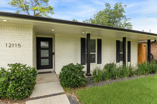 $509,000 | 12115 Atwell Drive, Houston, TX 77035