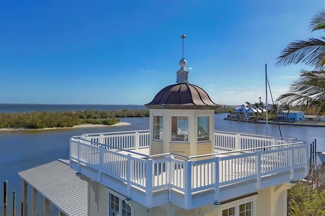 $7,295,000 | 208 Harbor Drive, Boca Grande, FL 33921