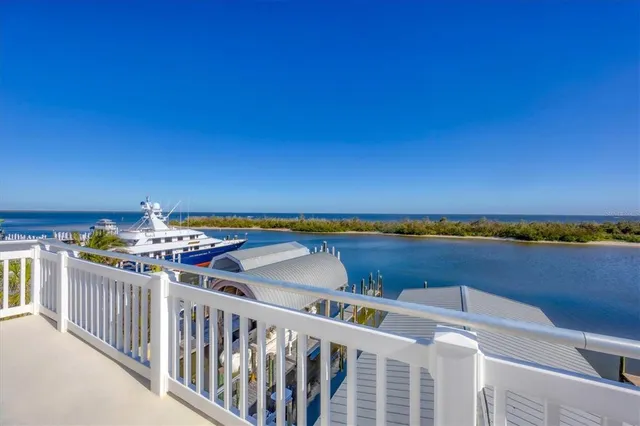 $7,295,000 | 208 Harbor Drive, Boca Grande, FL 33921