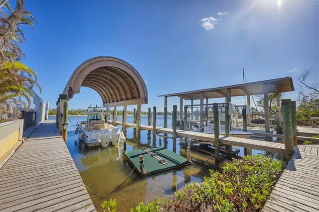 $7,295,000 | 208 Harbor Drive, Boca Grande, FL 33921