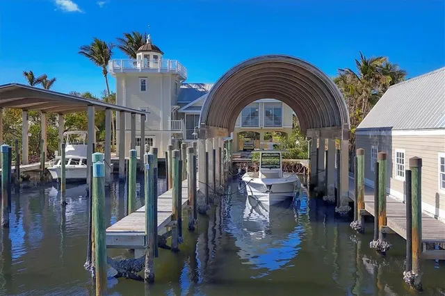 $7,295,000 | 208 Harbor Drive, Boca Grande, FL 33921