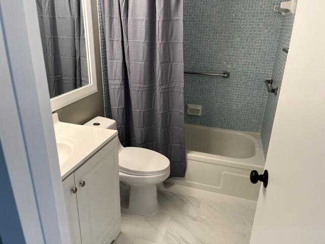 175 Dorset East Boca Raton, FL 33434 - Photo 8 of 12 Bathroom