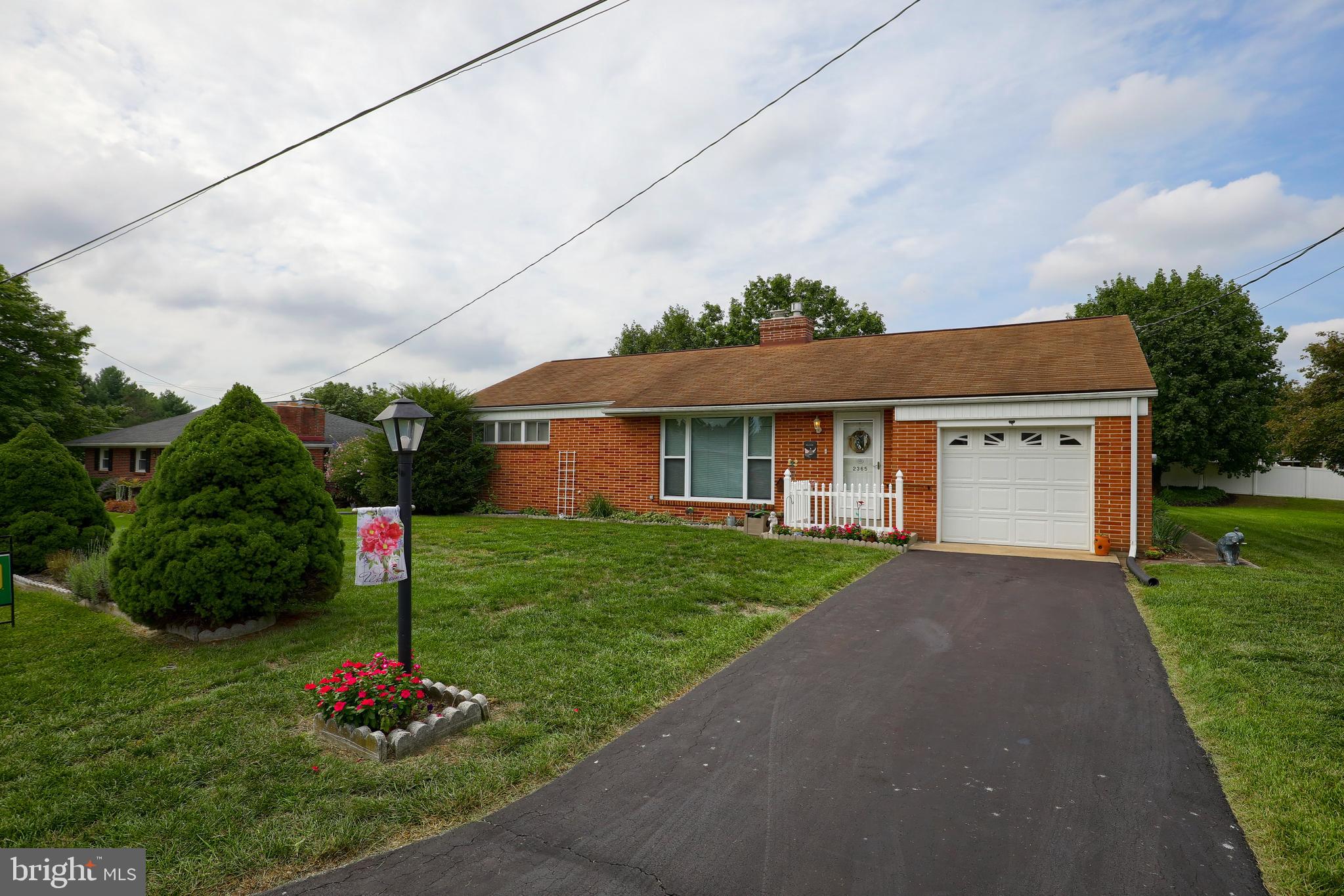 2365 Sycamore Road York, PA 17408 - Photo 1 of 36
