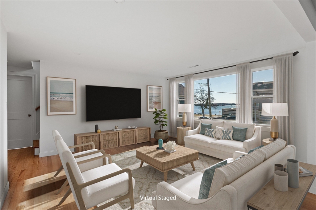 55 Mansfield Street Gloucester, MA 01930 - Photo 2 of 30