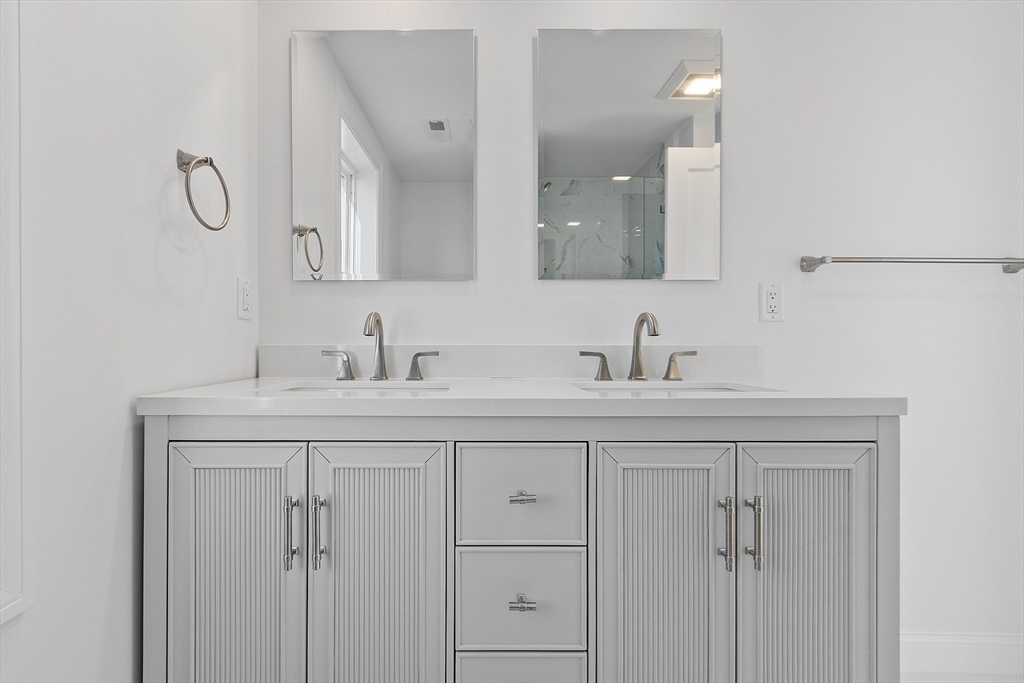 55 Mansfield Street Gloucester, MA 01930 - Photo 9 of 30