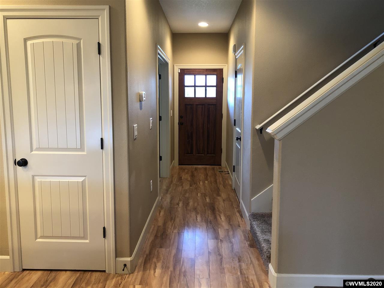 1137 Taurus Loop Northeast Keizer, OR 97303 - Photo 2 of 25