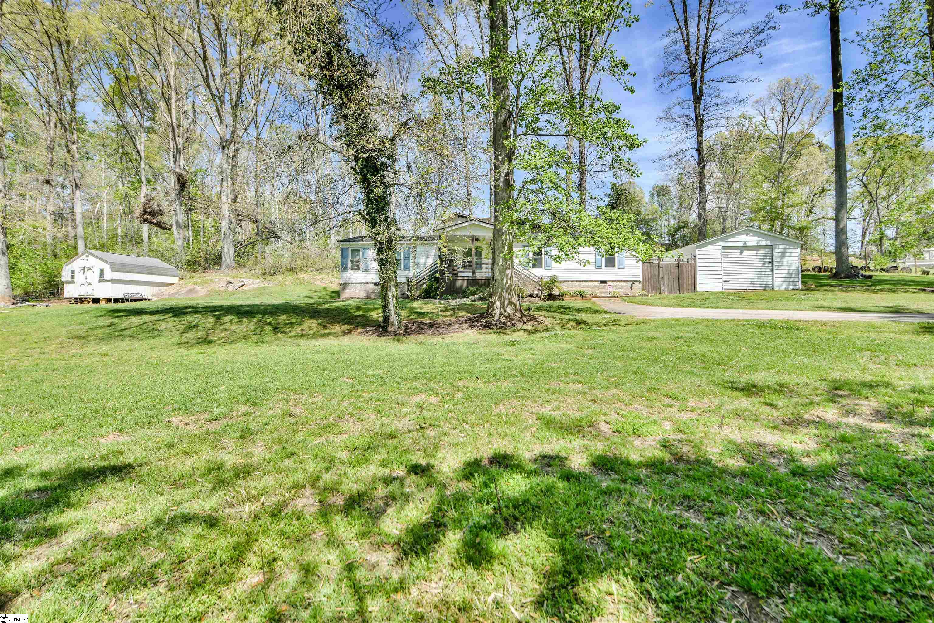 412 Bushy Creek Road Woodruff, SC 29388 - Photo 33 of 35