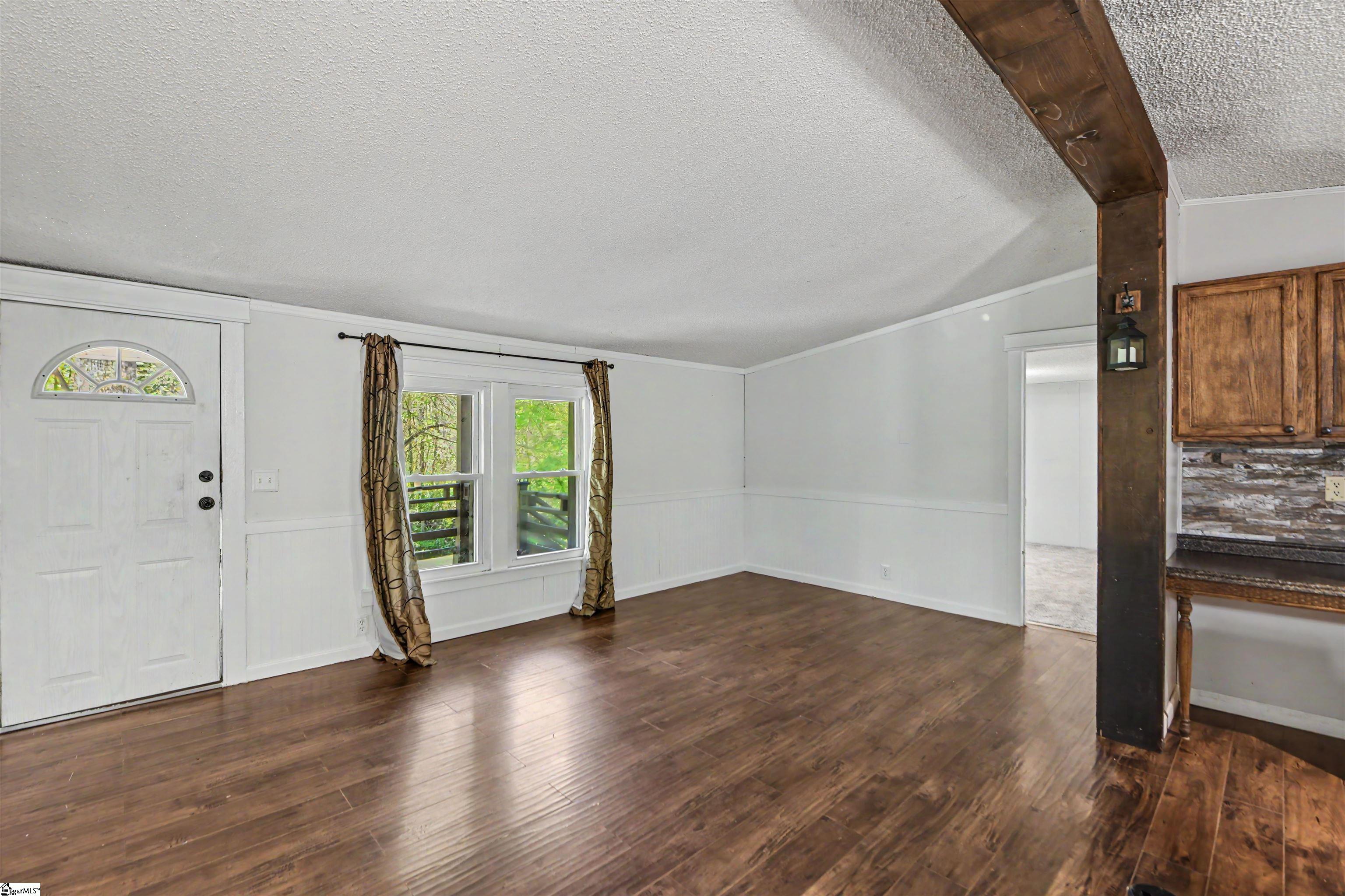 412 Bushy Creek Road Woodruff, SC 29388 - Photo 6 of 35