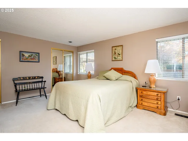 $530,000 | 2014 Northeast 148th Place, Portland, OR 97230