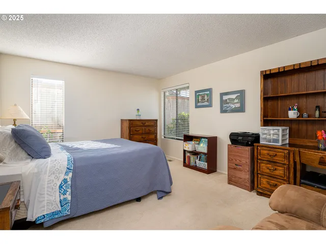 $530,000 | 2014 Northeast 148th Place, Portland, OR 97230