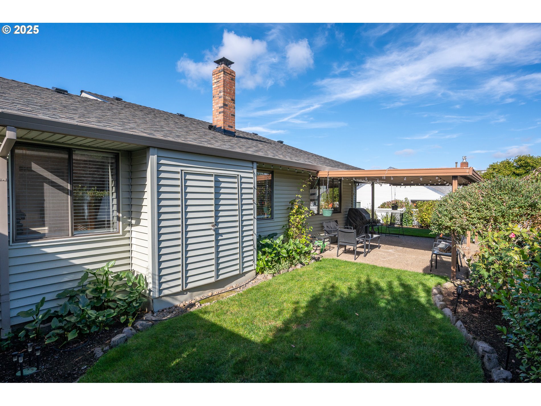 2014 Northeast 148th Place Portland, OR 97230 - Photo 42 of 43