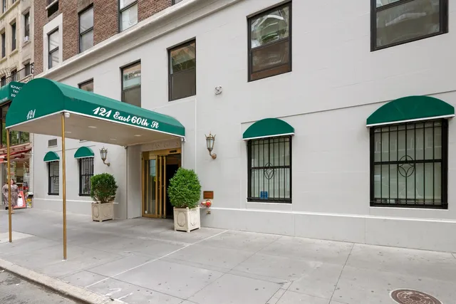 a view of a house with entrance gate