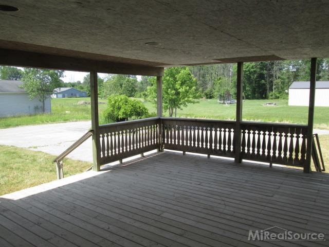 1528 Hessen Road Columbus, MI 48063 - Photo 4 of 18