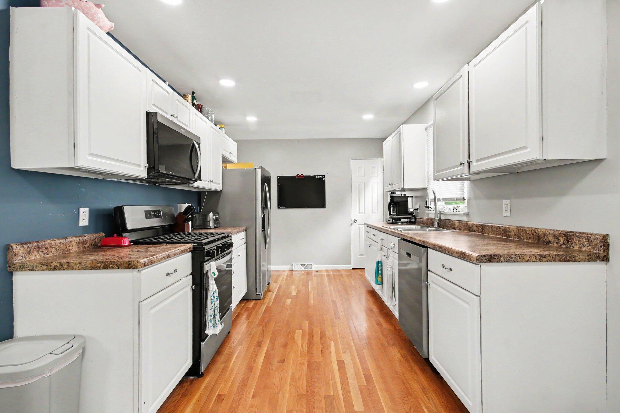1033 South Decatur Street Hobart, IN 46342 - Photo 11 of 26 2038x1359