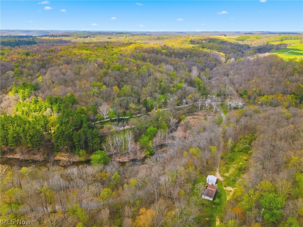 7166 Dove Road Southwest Carrollton, OH 44615 - Photo 8 of 17