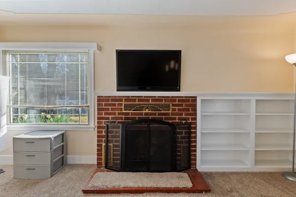 $335,000 | 686 Coronado Street, Redding, CA 96003