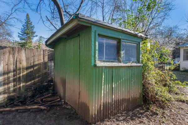 $335,000 | 686 Coronado Street, Redding, CA 96003