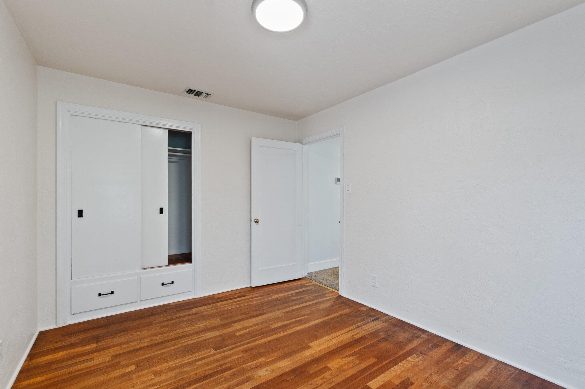 686 Coronado Street Redding, CA 96003 - Photo 34 of 39 a view of room