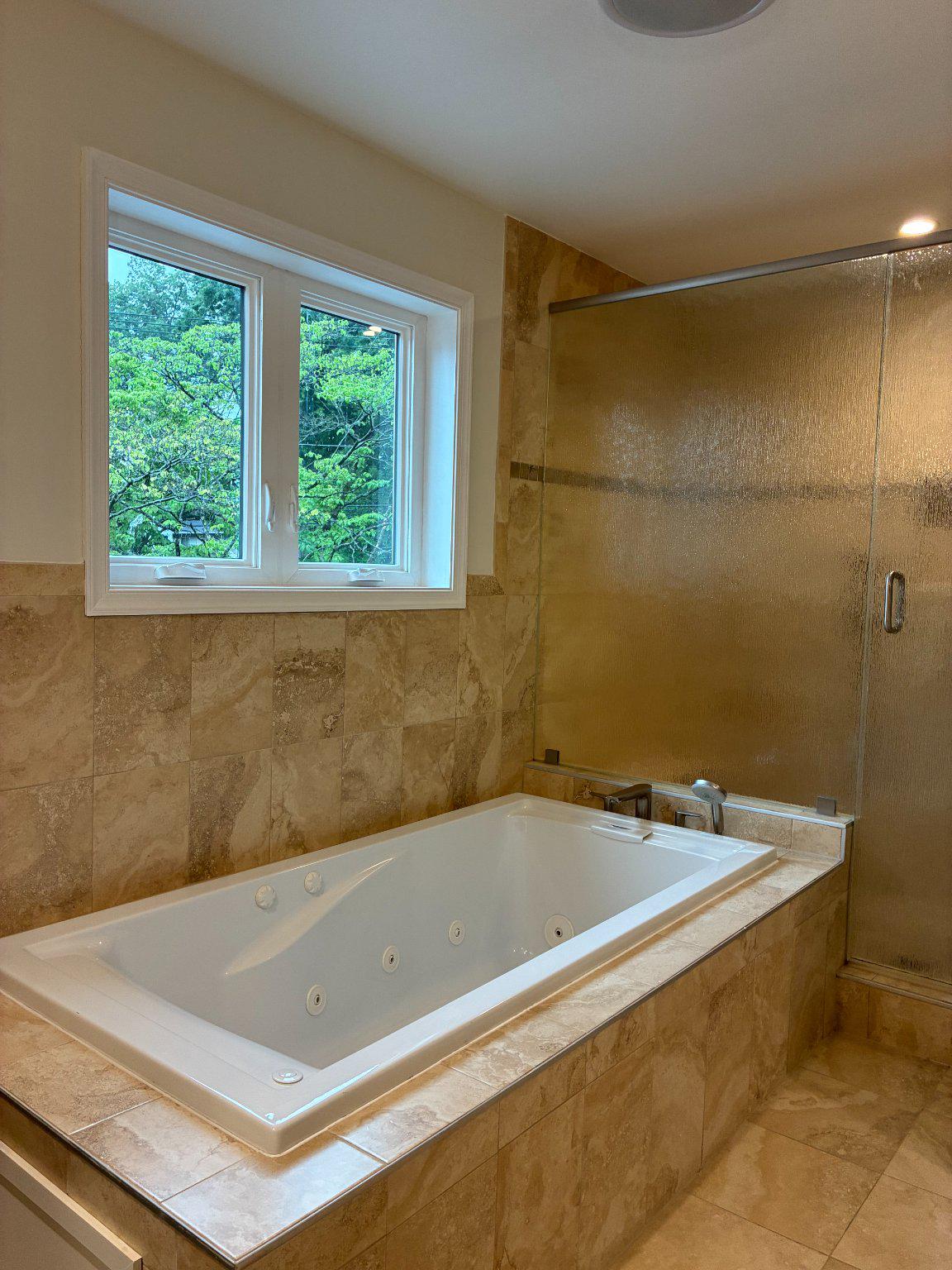 5311 Sangamore Road Bethesda, MD 20816 - Photo 20 of 30 Primary Bathroom Tub w/Jets